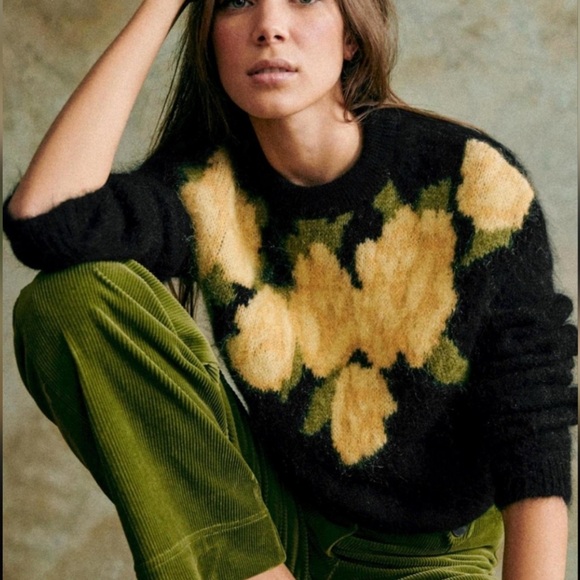 Sezane Sweaters - Beautiful Sezane Joko Floral Black and Yellow Jumper Size XS